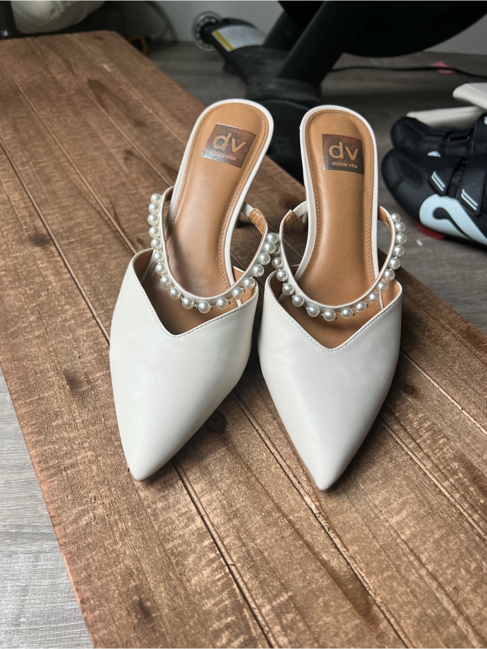 Dolce Vita White Pearl heels Pointed heels